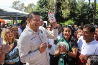 Con cercanía y ejemplo, gobierno estatal promueve unidad familiar y reconstruye tejido social