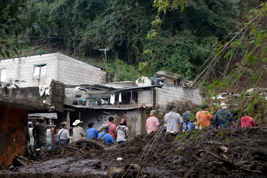 Disminuyen a 13 las comunidades incomunicadas en Puebla tras el paso de la tormenta Jerry