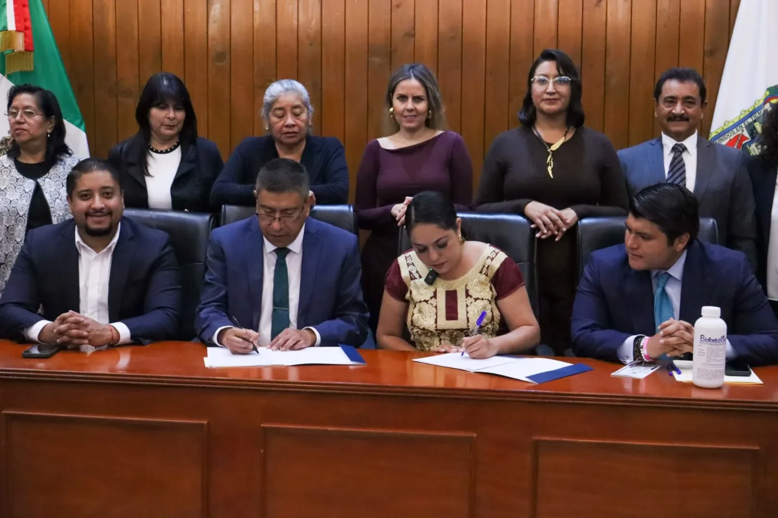 Firma Ayuntamiento de San Pedro Cholula convenio con el Instituto de Ciencias de la BUAP*