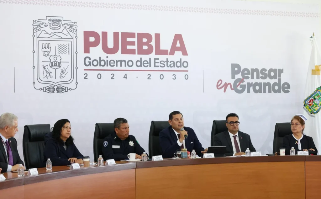 Gobierno de Puebla lanza jornada masiva de vacunación contra enfermedades respiratorias