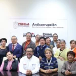 Gobierno de Puebla reconoce a trabajadores con más de 30 años de servicio