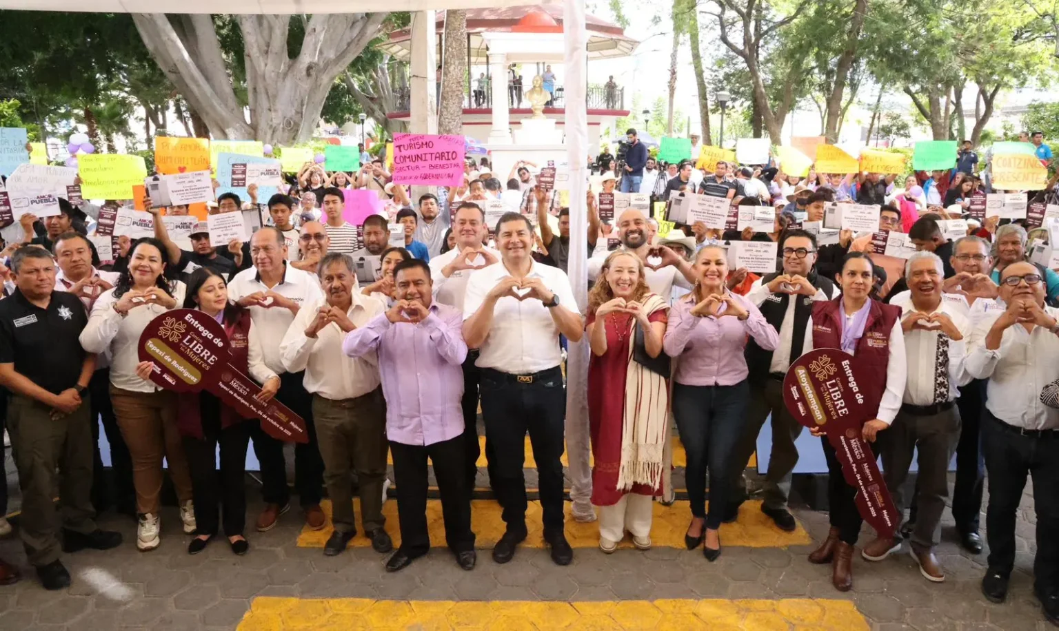 Inaugura Armenta el Centro LIBRE Casa Carmen Serdán en Tepexi