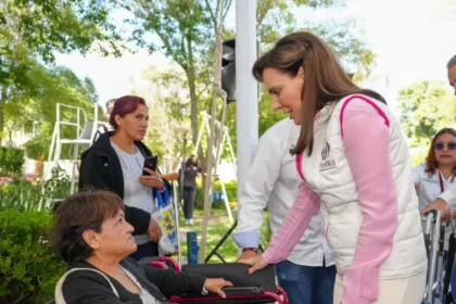 Pepe Chedraui y MariElise Budib entregaron 122 aparatos funcionales en Puebla