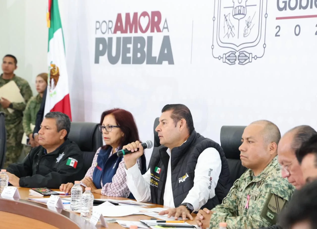 “Atención inmediata a damnificados de la Sierra Norte, prioridad de Sheinbaum y Armenta”