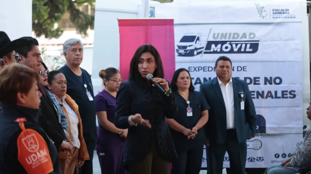 Diputada Norma Pimentel acerca servicios a la población de Sanctórum