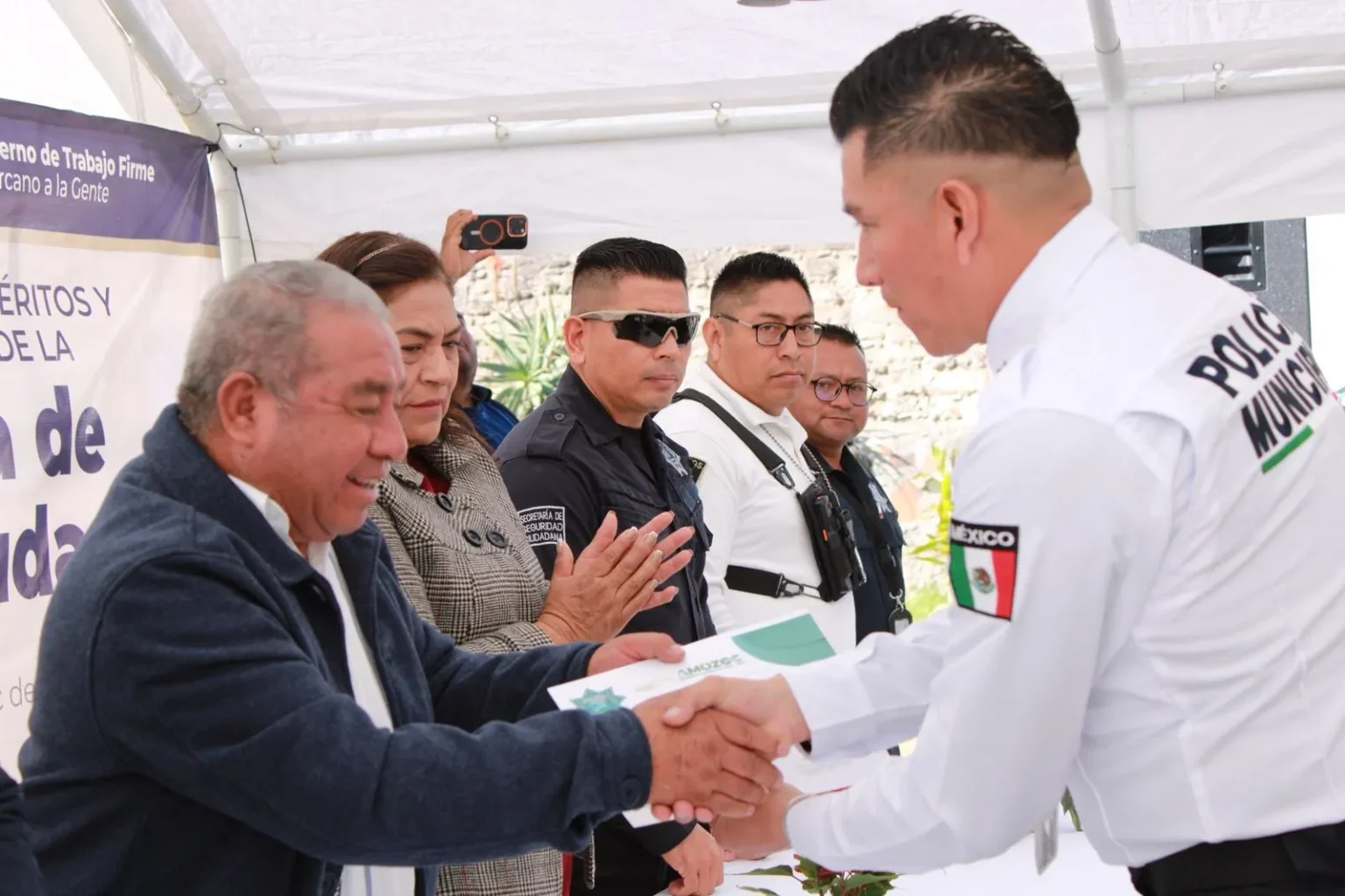 Entrega de Constancias, Méritos y Estímulos económicos a elementos de la Secretaría de Seguridad Ciudadana de Amozoc
