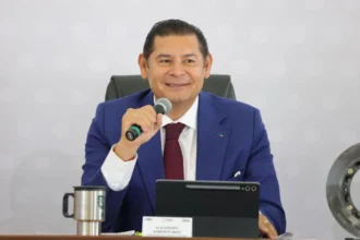 Alejandro Armenta, niega la existencia de una investigación masiva contra alcaldes y funcionarios