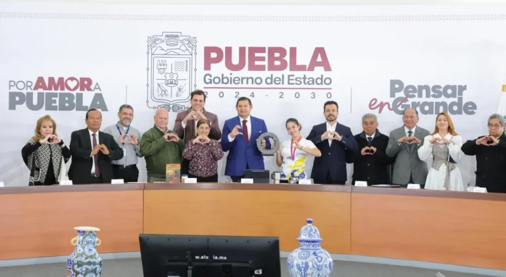 Alejandro Armenta, niega la existencia de una investigación masiva contra alcaldes y funcionarios