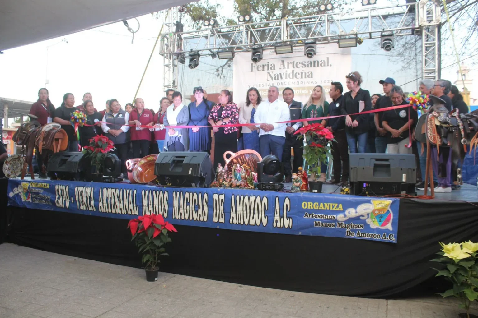 Instalan oficialmente el Corredor Artesanal del Zócalo Municipal a la 2 Oriente en Amozoc