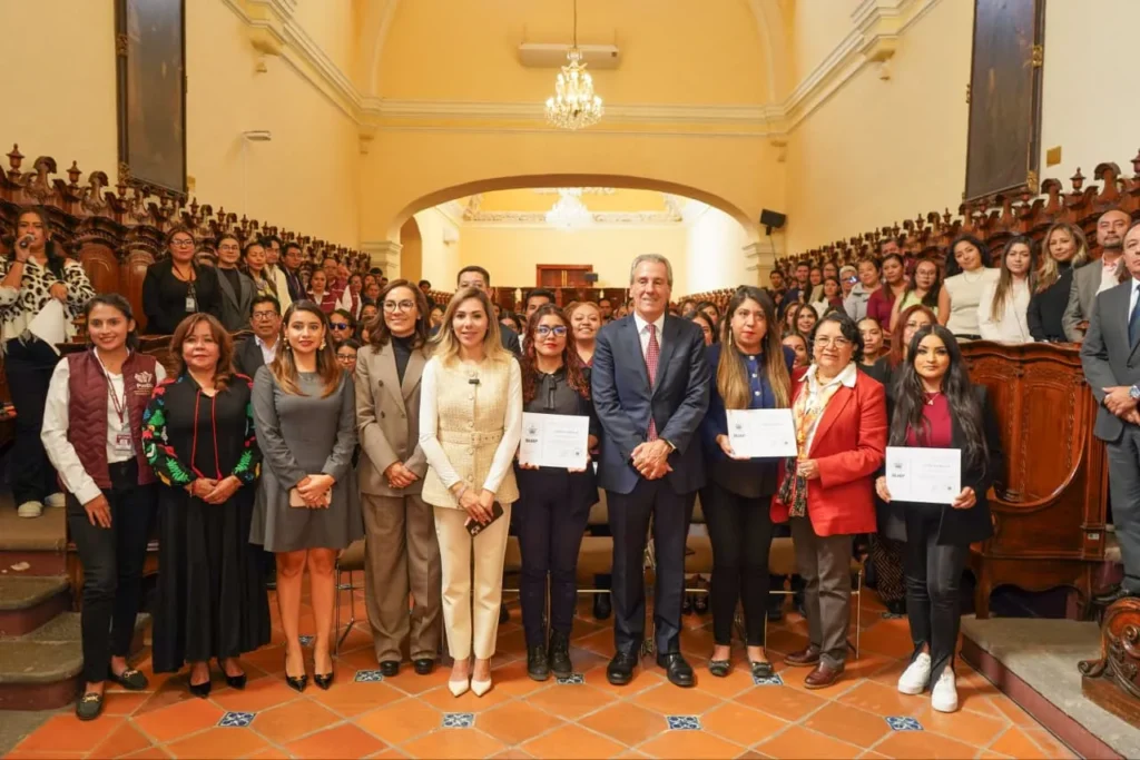 Reafirma Pepe Chedraui compromiso con la perspectiva de género