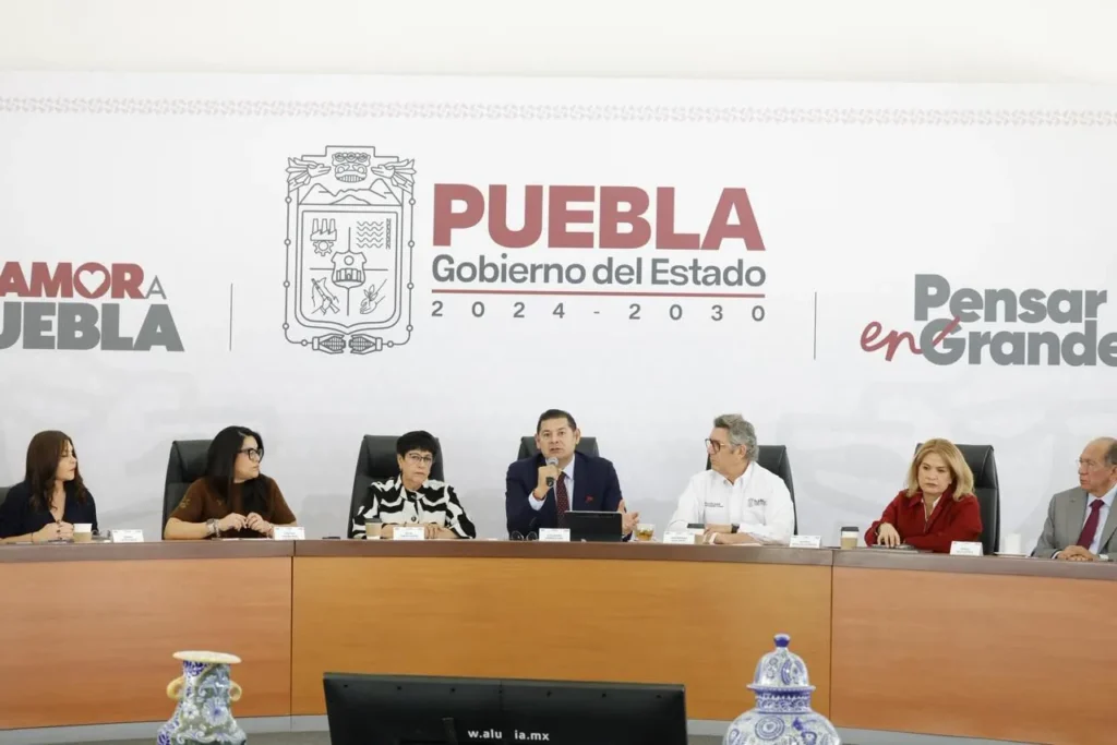 SMT impulsa el programa integral de reordenamiento del transporte público con incentivos y modernización