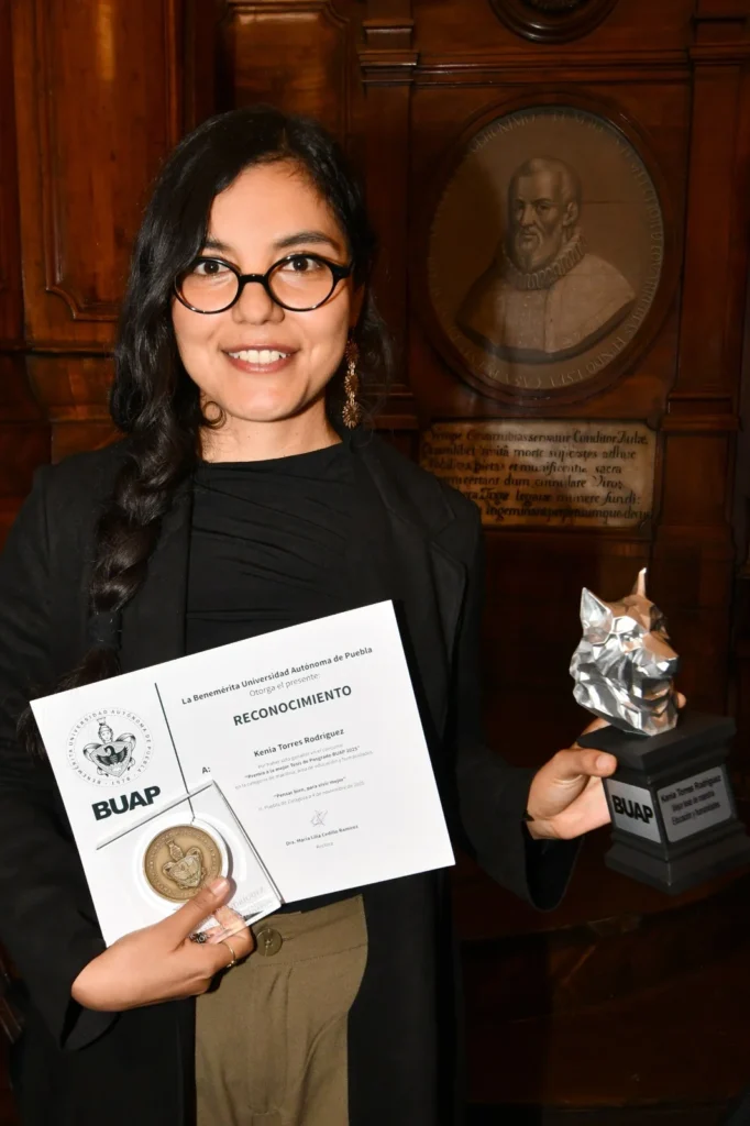 Se entrega Premio a la Mejor Tesis de Posgrado BUAP 2025