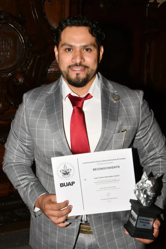 Se entrega Premio a la Mejor Tesis de Posgrado BUAP 2025