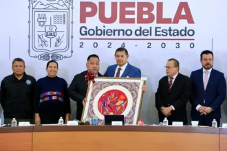 Gobierno estatal fortalece tradiciones de Día de Muertos y celebra la identidad poblana en el extranjero
