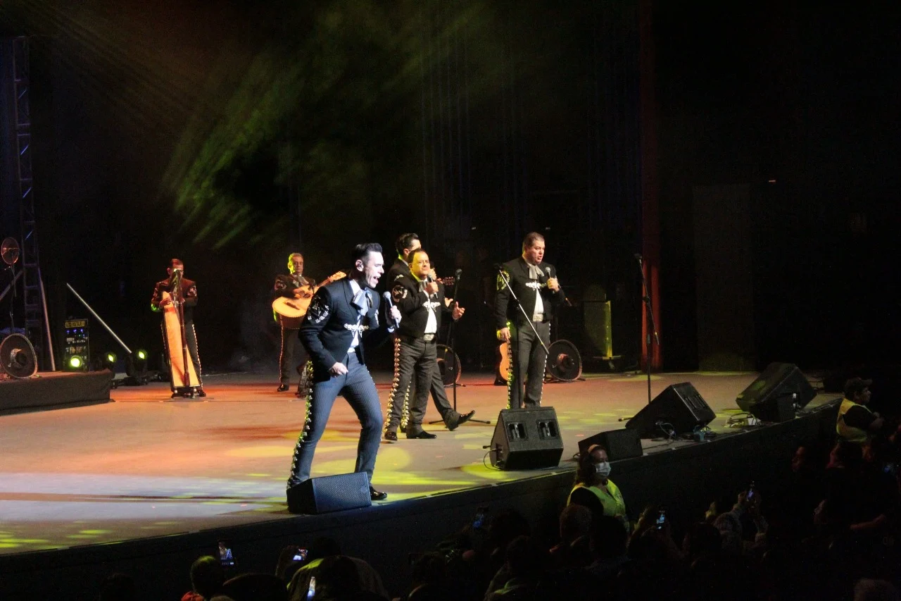 El Mariachi Vargas de Tecalitlán hace vibrar Puebla con su Tour “El Legado”