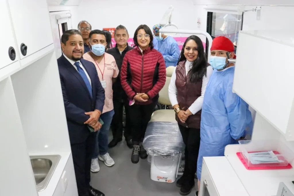 La Caravana de la Mujer ofrece servicios gratuitos de salud a las y los cholultecas