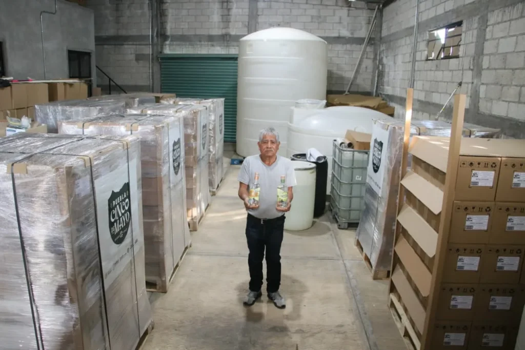 Mezcal artesanal Chicotona llegará a Nueva York, bajo la marca Puebla Cinco de Mayo