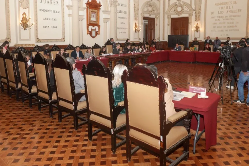 Aprueba Cabildo del Ayuntamiento de Puebla modificaciones a estructuras orgánicas de diferentes dependencias
