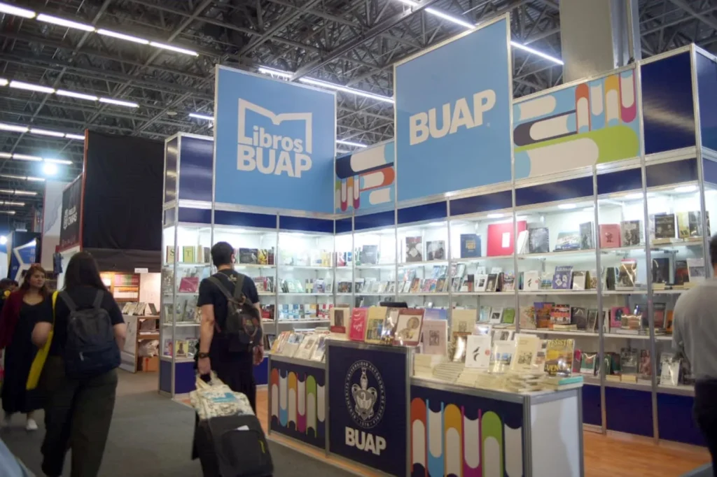 Destaca la BUAP con presentaciones y actividades en la FIL de Guadalajara 2025