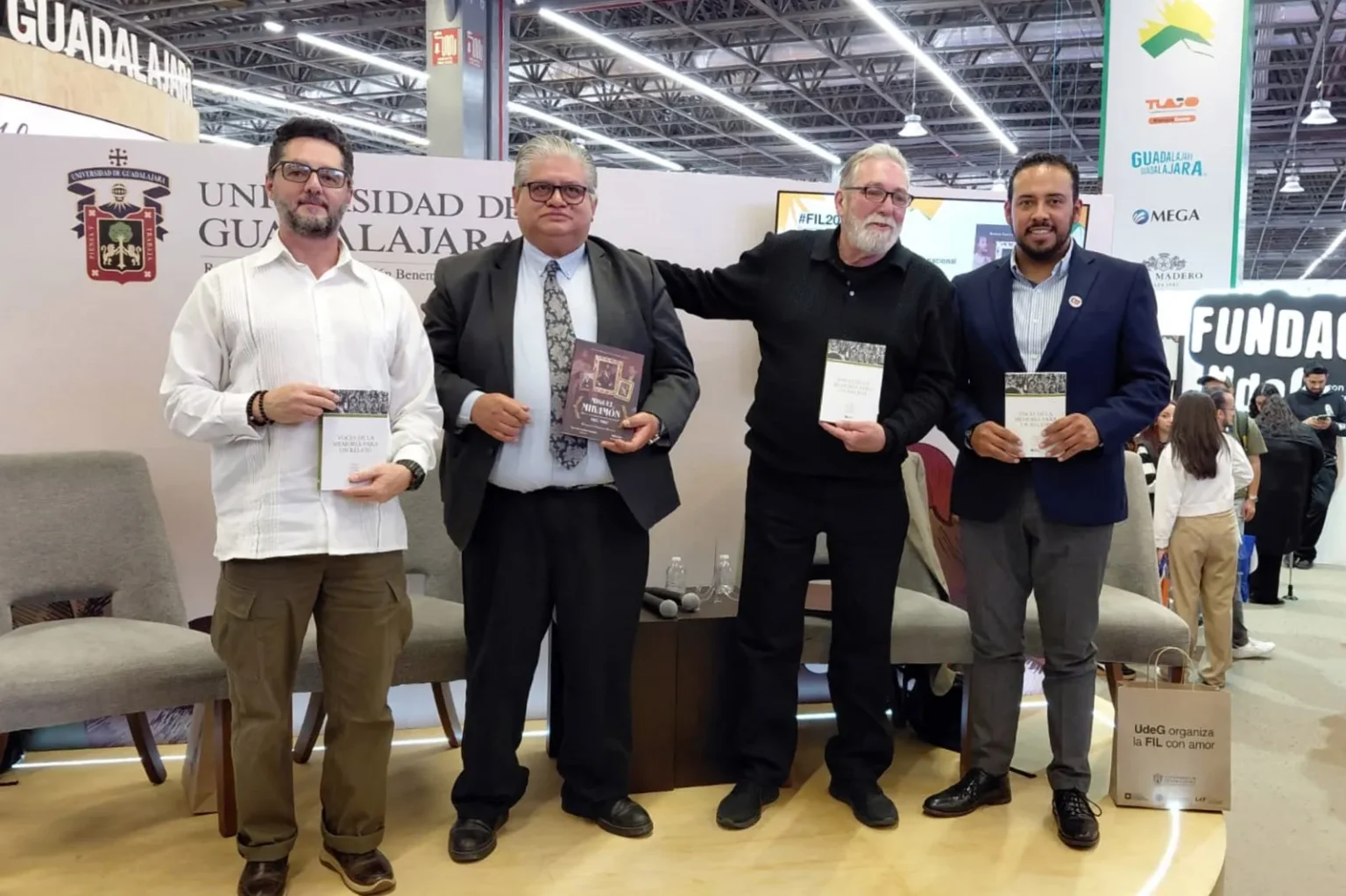 Destaca la BUAP con presentaciones y actividades en la FIL de Guadalajara 2025