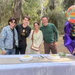 Elenco y producción de “Somos Familia” celebraron el cumpleaños de Oka Giner.