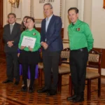 Entrega Pepe Chedraui reconocimientos a “Niños Calculadora”