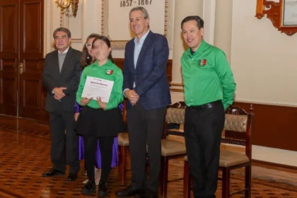 Entrega Pepe Chedraui reconocimientos a “Niños Calculadora”