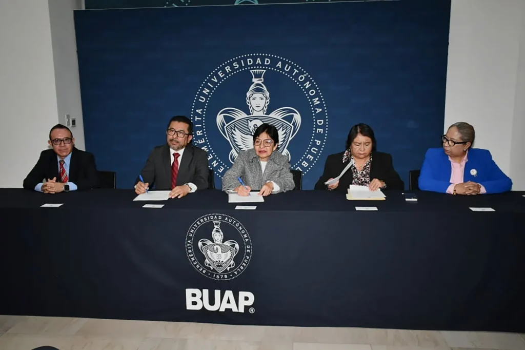Firman convenio BUAP y la Secretaría Anticorrupción y Buen Gobierno del Estado de Puebla