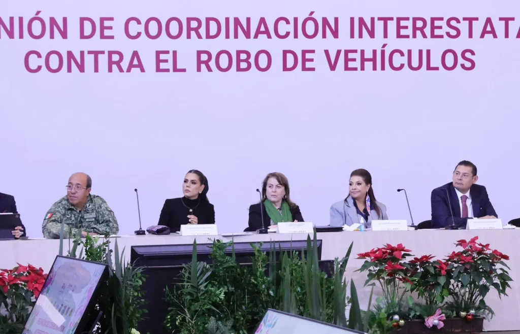 Gobierno de Puebla fortalece coordinación interestatal contra robo de vehículos y extorsión