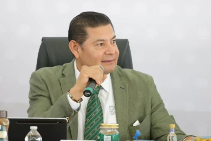 Más de 6 mil poblanos migrantes reciben respaldo en EE.UU.; Armenta inaugurará nuevas Casas de Representación