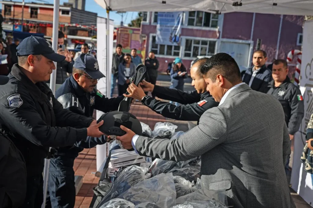 Omar Muñoz dignifica Estado de Fuerza de la SSCyPC