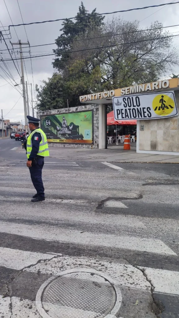 Policía de la Ciudad implementa acciones de seguridad en el Seminario Palafoxiano