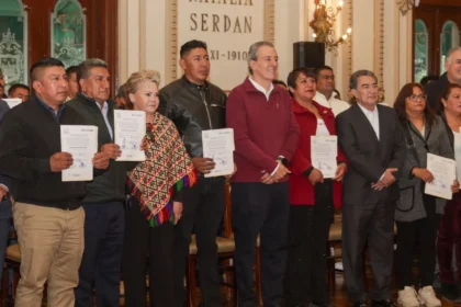 Toma protesta Pepe Chedraui a inspectoras e inspectores de sección