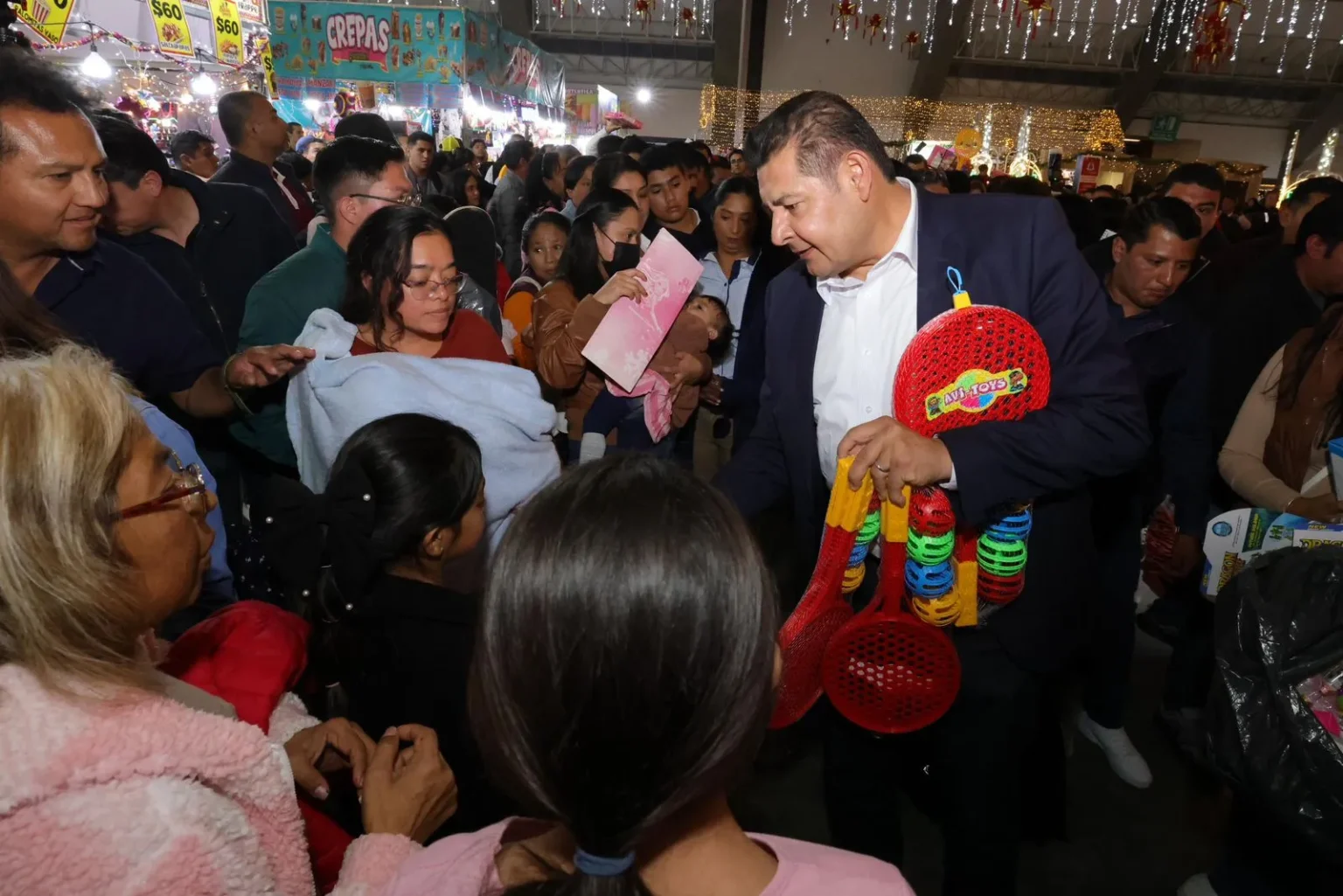 300 mil personas disfrutaron del festival navideño Por Amor a Puebla