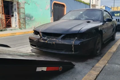 Cholula atiende vehículos en abandono