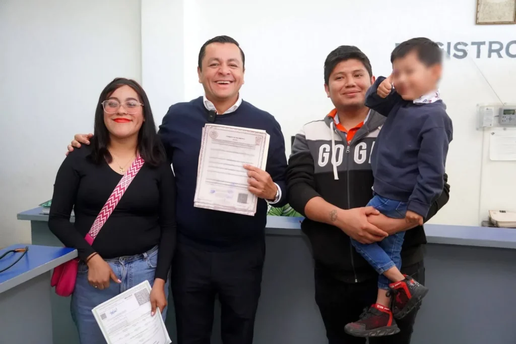Juan Manuel Alonso Ramírez trabaja por el bienestar en Texmelucan