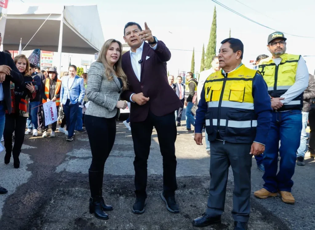 Obra comunitaria en Puebla reduce costos y fortalece el uso transparente de recursos