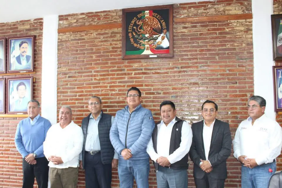 Presidente de Amozoc participó en reunión estatal