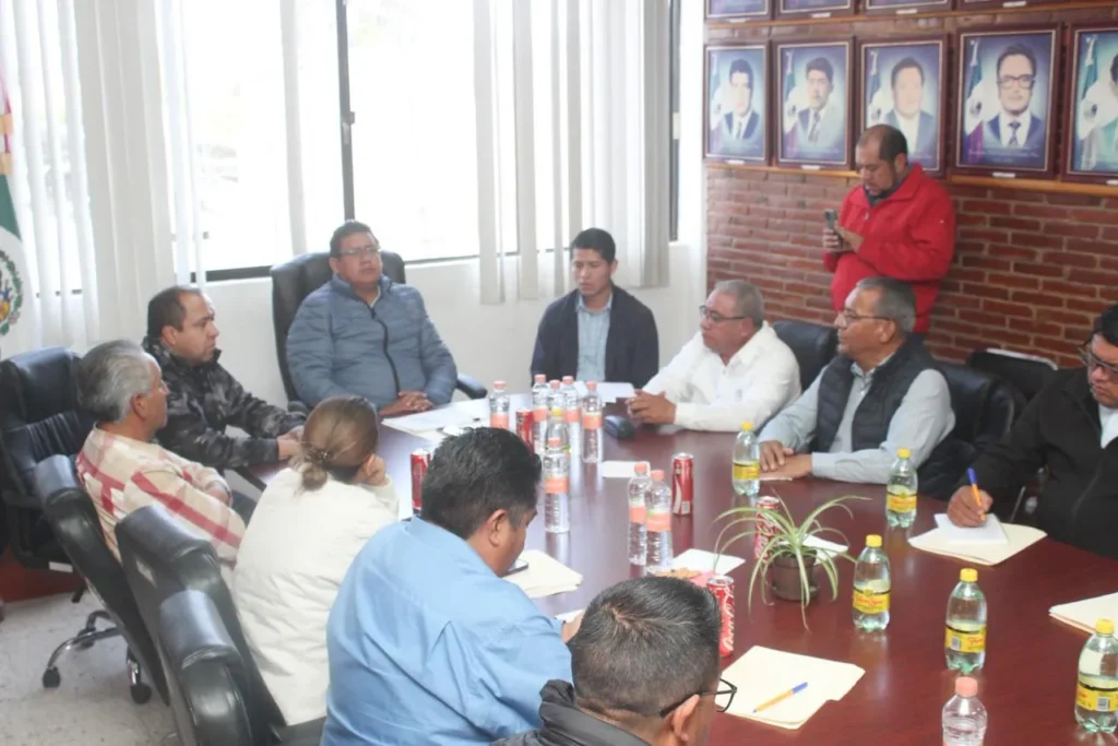 Presidente de Amozoc participó en reunión estatal