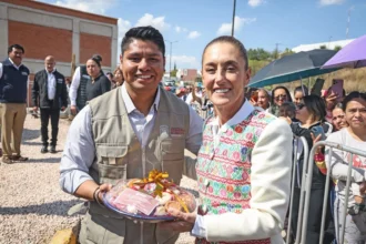 Sheinbaum y Omar Muñoz supervisan la construcción
