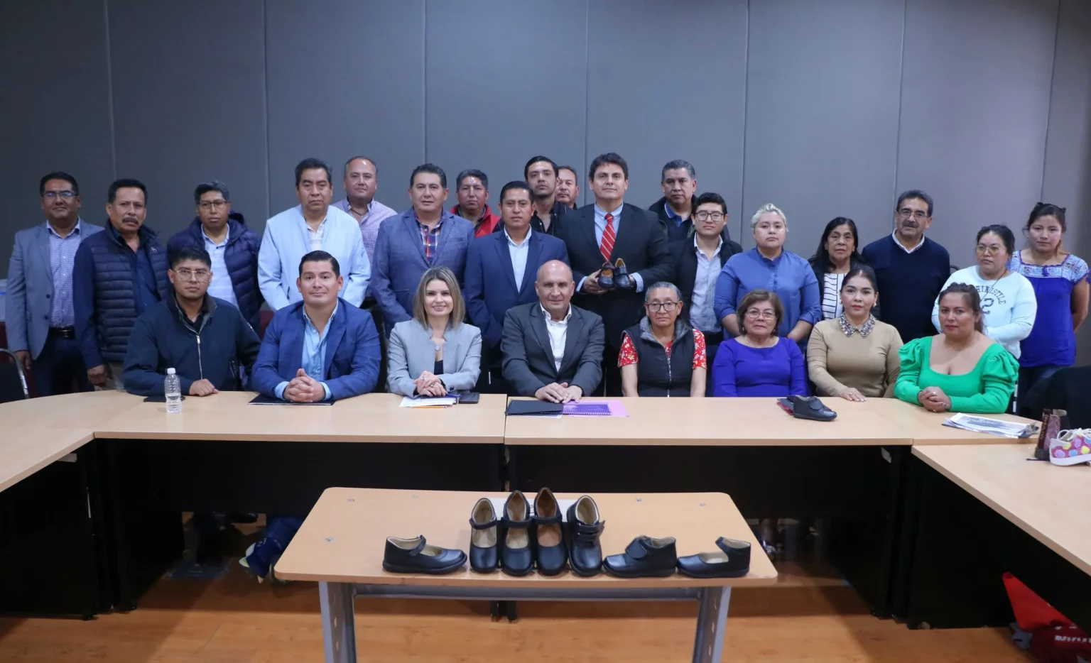 Transforman cooperativas a comunidades