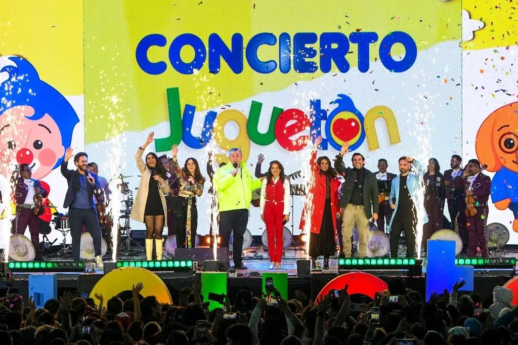 la campaña “Juguetón Un regalo… una sonrisa”