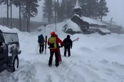 Avalancha en California deja ocho esquiadores muertos