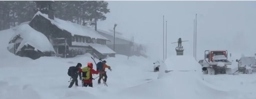 Avalancha en California deja ocho esquiadores muertos