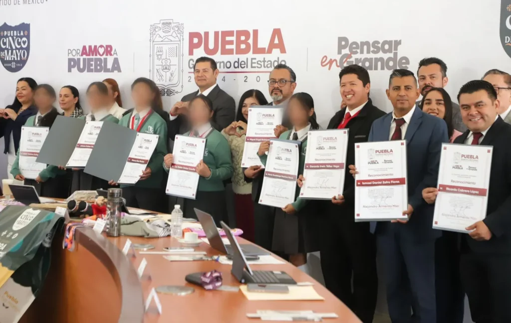 Estudiantes del CECYTE acudirán a Ferias Internacionales de Ciencia