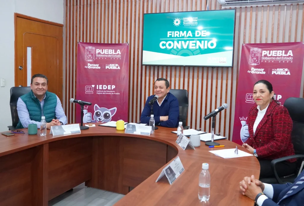 Gobierno de Texmelucan e IEDEP firman convenio