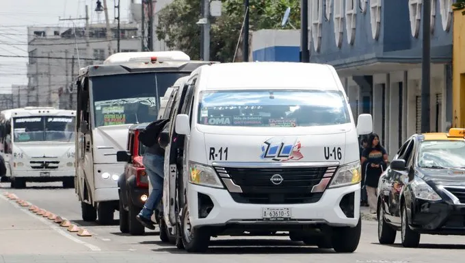 Transporte público temporal entra en operación en Puebla