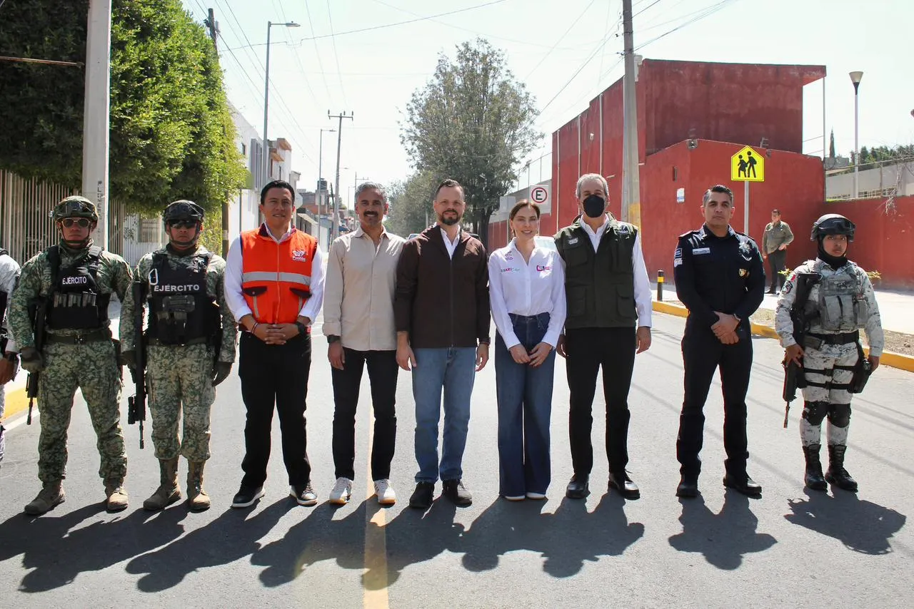 Entrega Pepe Chedraui rehabilitación vial en unidad habitacional Fovissste