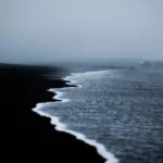 4 playas con arena negra en México para visitar en Semana Santa