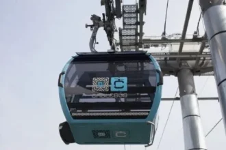 Cablebús en Puebla, Armenta defiende proyecto ante cuestionamientos de opositores